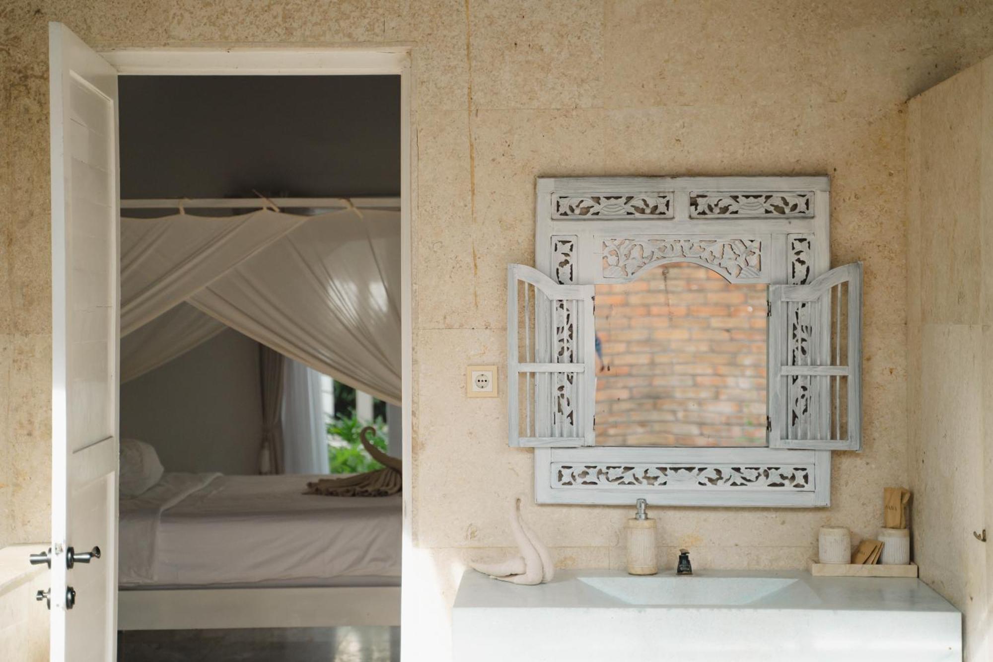 Isaiya Boutique Hotel Canggu Extérieur photo